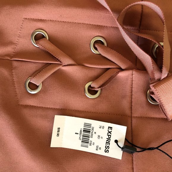 Express Mid Rise Lace-Up Shorts - Picture 4 of 4